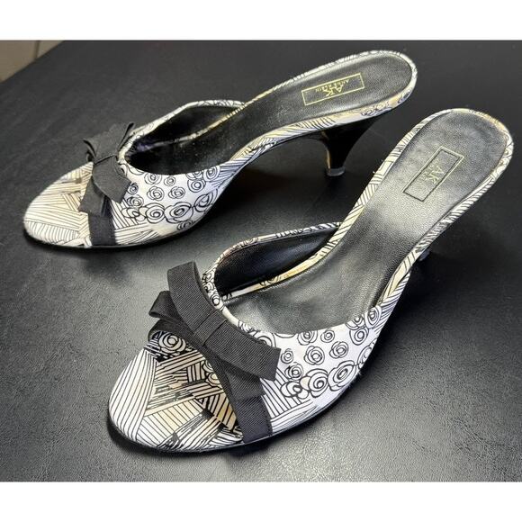 Anne Klein y2k 90s Black White Abstract Roses Open Toe Kitten Heels 7.5 - Picture 8 of 9